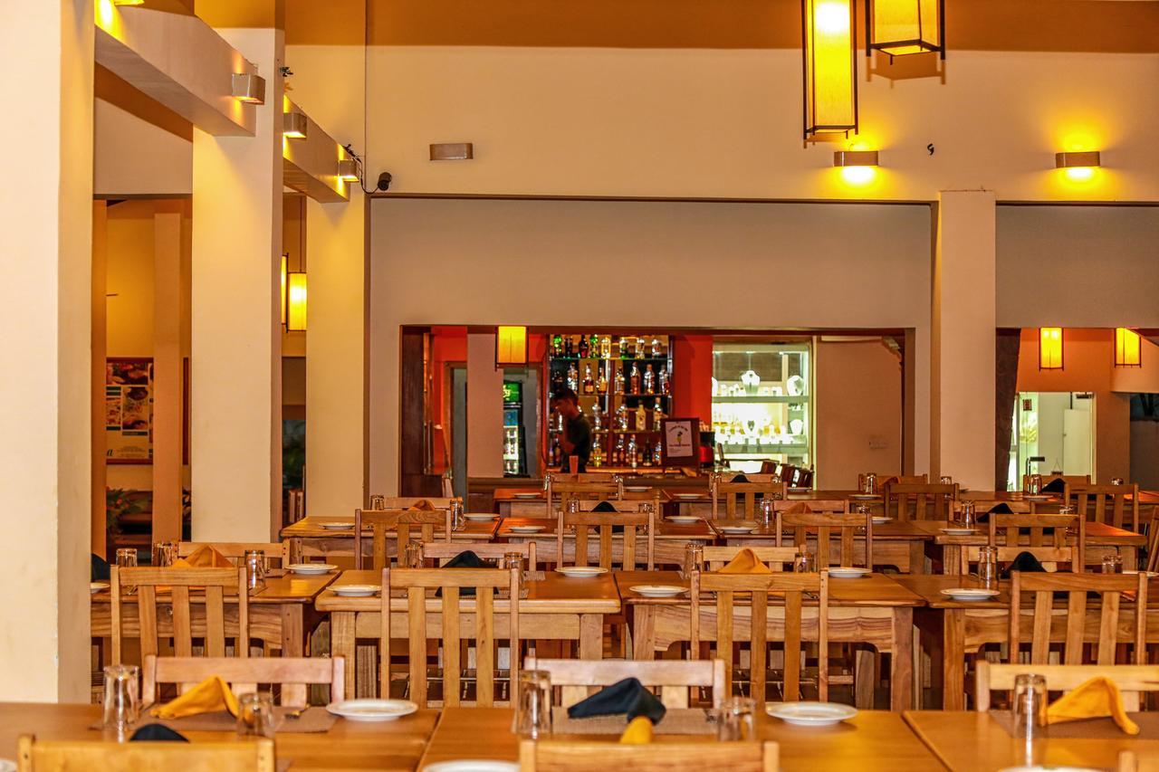 Pelwehera Village Resort Dambulla Exterior photo